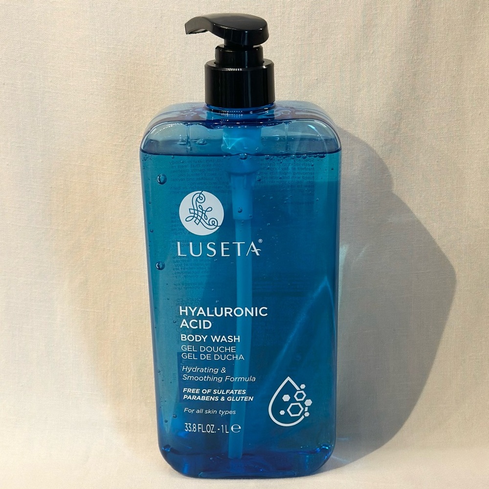 NEW Luseta Hyaluronic Acid Body Wash 33.8oz Pump Bottle Sulfate-Free Smoothing